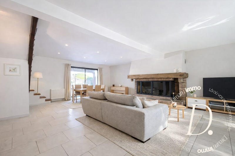 Mas - 405 m² - 17 pièces