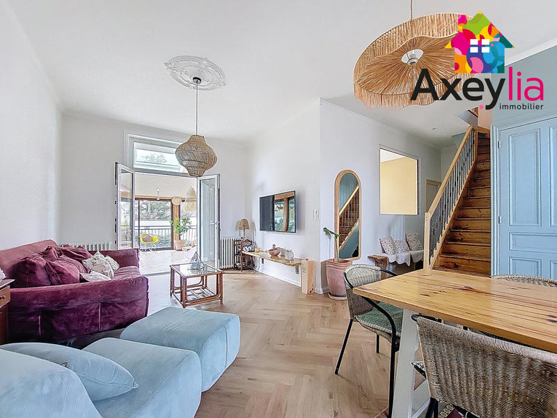 Maison - 104 m² - 5 pièces