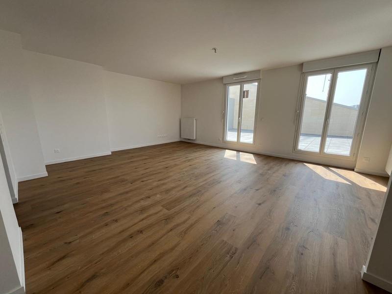 Appartement - 95 m² - 4 pièces