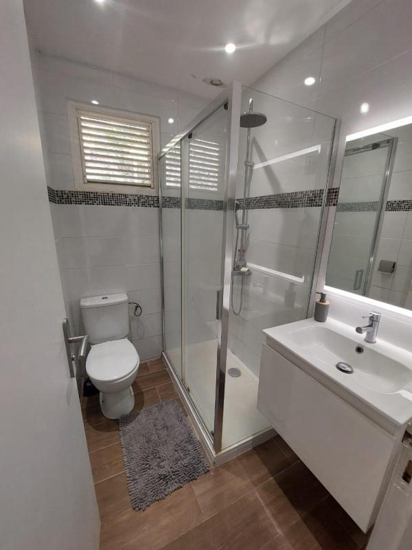 Maison - 1 m² - 4 pièces