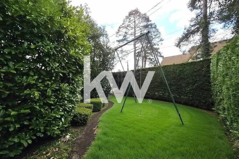 Maison contemporaine - 268 m² - 7 pièces