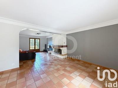 Maison - 200 m² - 7 pièces