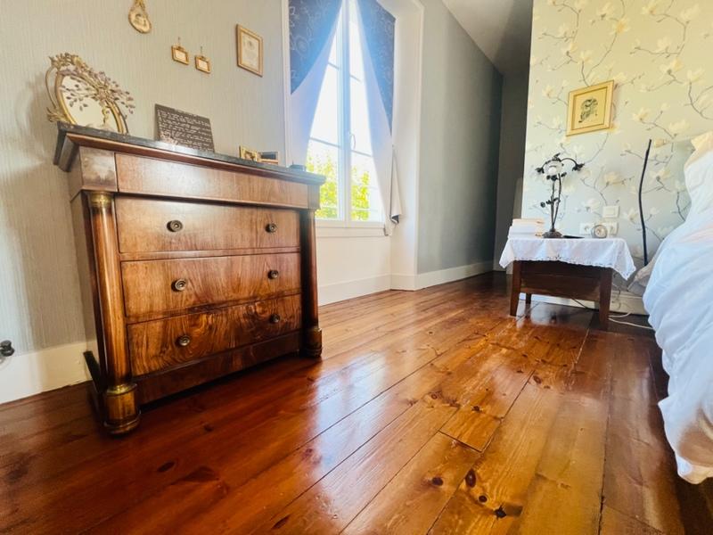 Maison de maîtres - 355 m² - 8 pièces