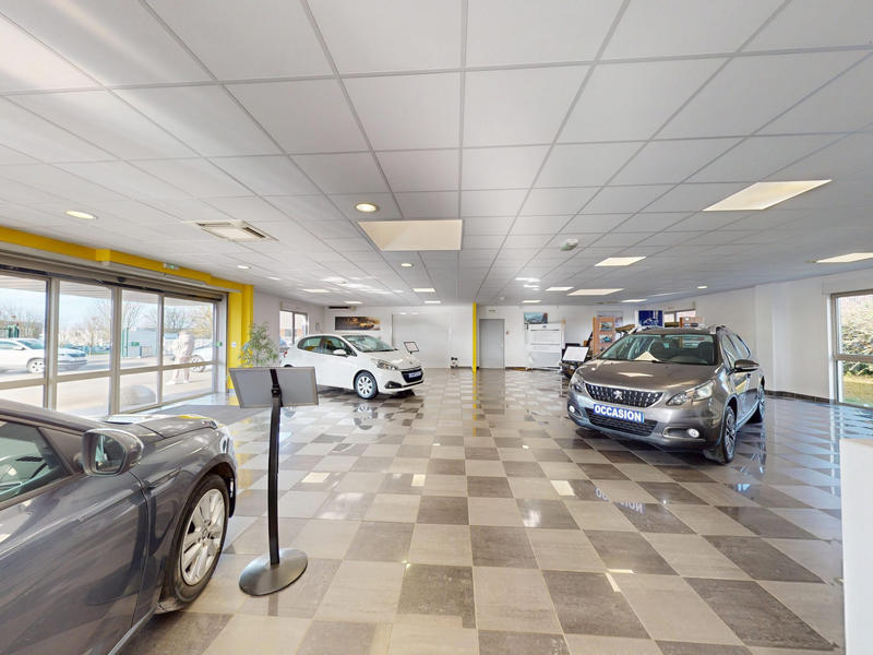 Local d'activités - 428 m² - 8 pièces