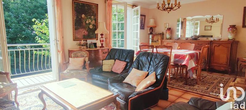 Maison - 162 m² - 8 pièces