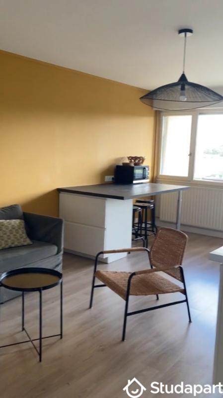 Chambre - 11 m² - 1 pièce