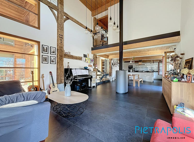 Maison - 289 m² - 8 pièces