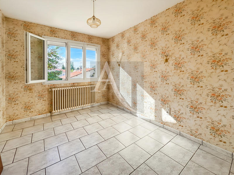 Maison - 83 m² - 5 pièces