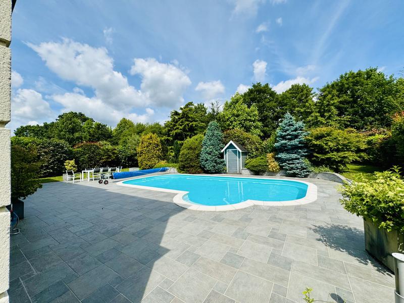 Maison contemporaine - 214 m² - 8 pièces