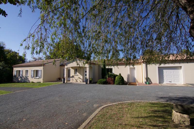 Maison - 146 m² - 6 pièces