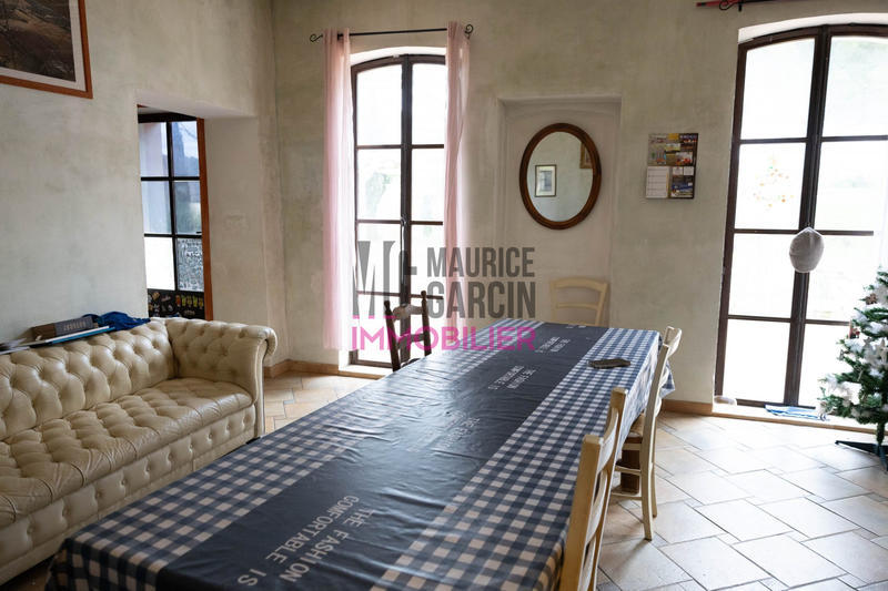 Maison ancienne - 222 m² - 8 pièces