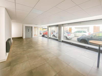 Local commercial - 110 m²