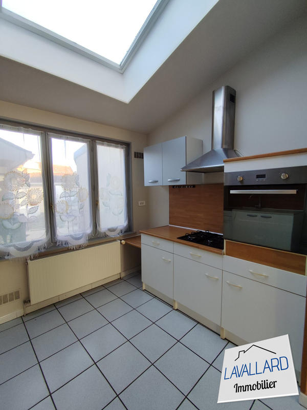 Maison - 80 m² - 5 pièces