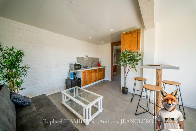 Maison - 346 m² - 15 pièces