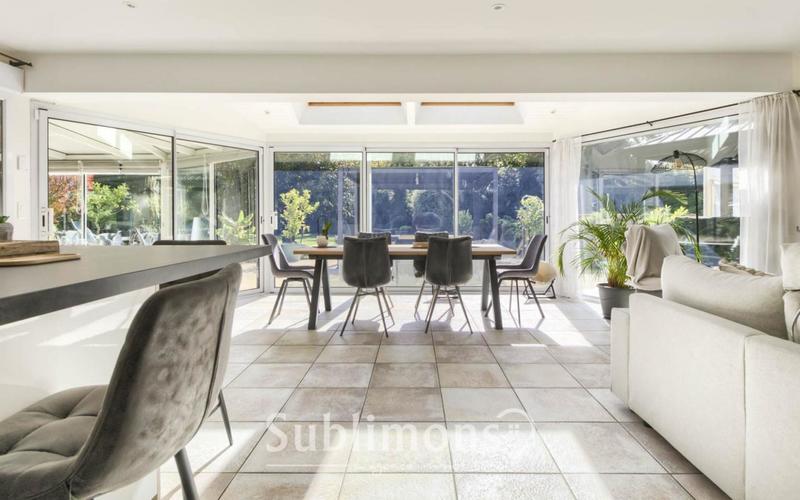 Maison ancienne - 262 m² - 10 pièces