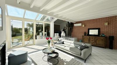 Maison d'architecte - 240 m² - 9 pièces