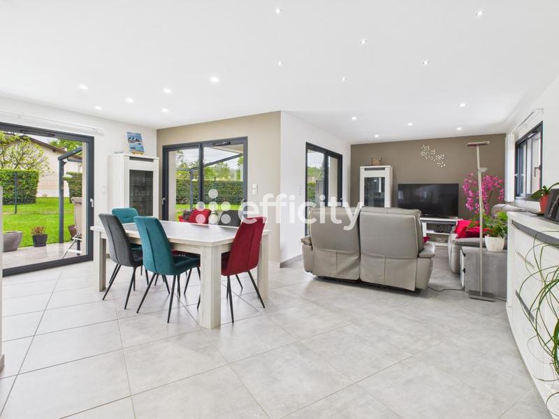 Maison - 142 m² - 5 pièces