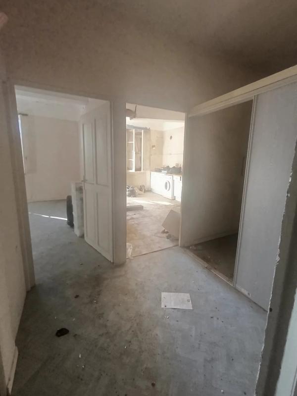 Local commercial - 180 m² - 4 pièces