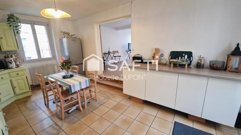 Maison - 210 m² - 9 pièces