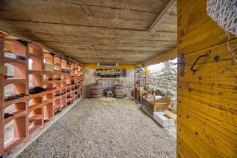 Maison - 488 m² - 20 pièces