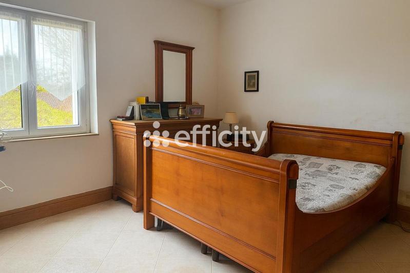 Maison - 211 m² - 8 pièces