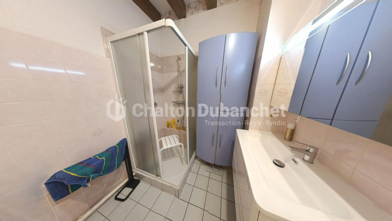 Appartement - 90 m² - 3 pièces