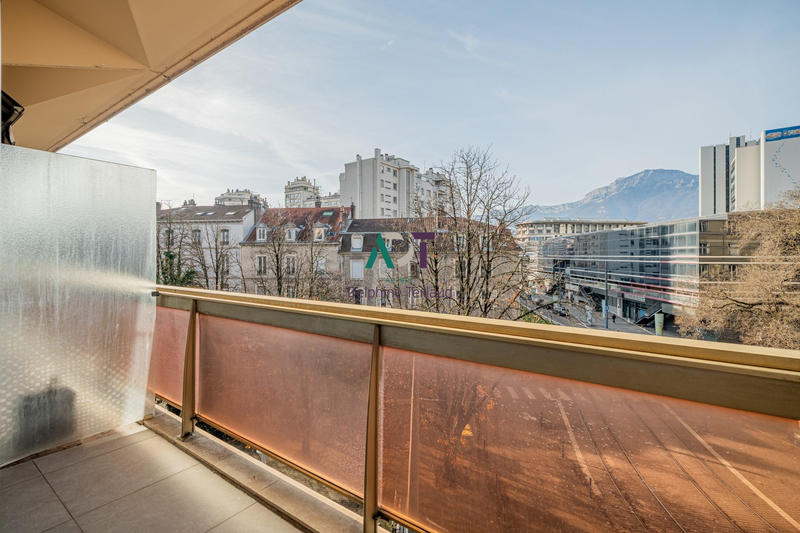 Appartement - 112 m² - 4 pièces