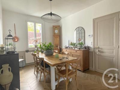 Maison - 85 m² - 4 pièces