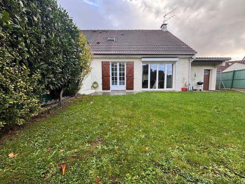 Maison - 96 m² - 5 pièces