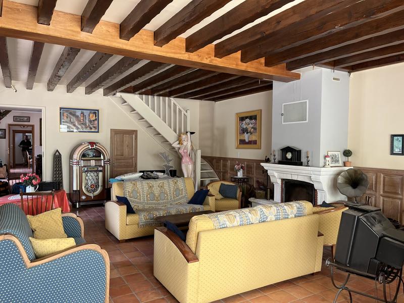 Maison - 255 m² - 9 pièces