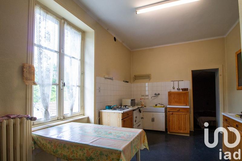 Maison - 260 m² - 10 pièces