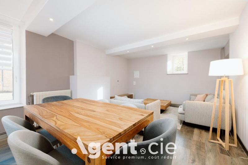 Maison - 104 m² - 5 pièces