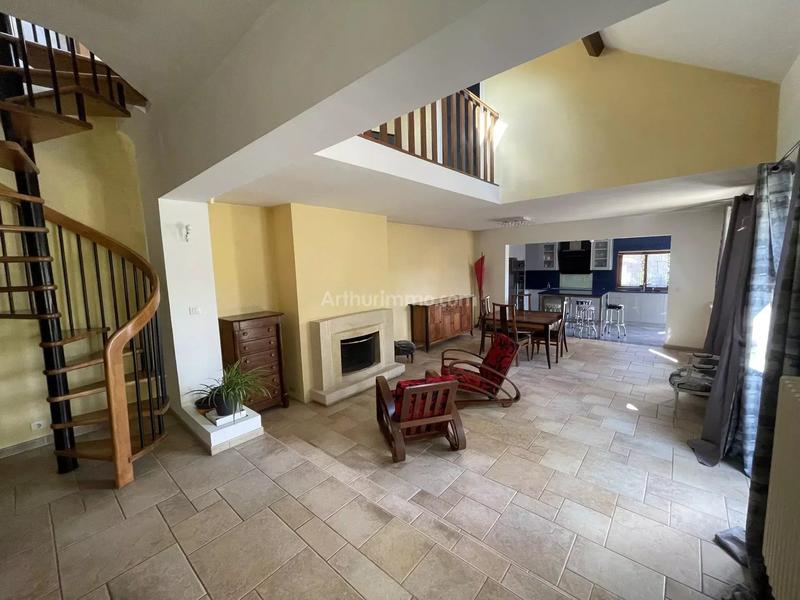 Maison - 151 m² - 7 pièces