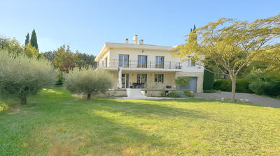 Maison - 185 m² - 7 pièces