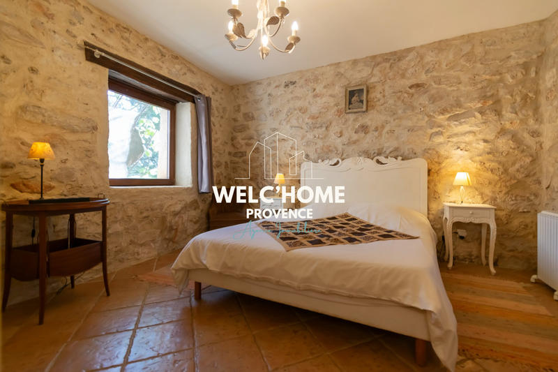 Mas - 465 m² - 20 pièces