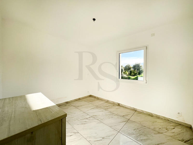 Maison - 98 m² - 5 pièces