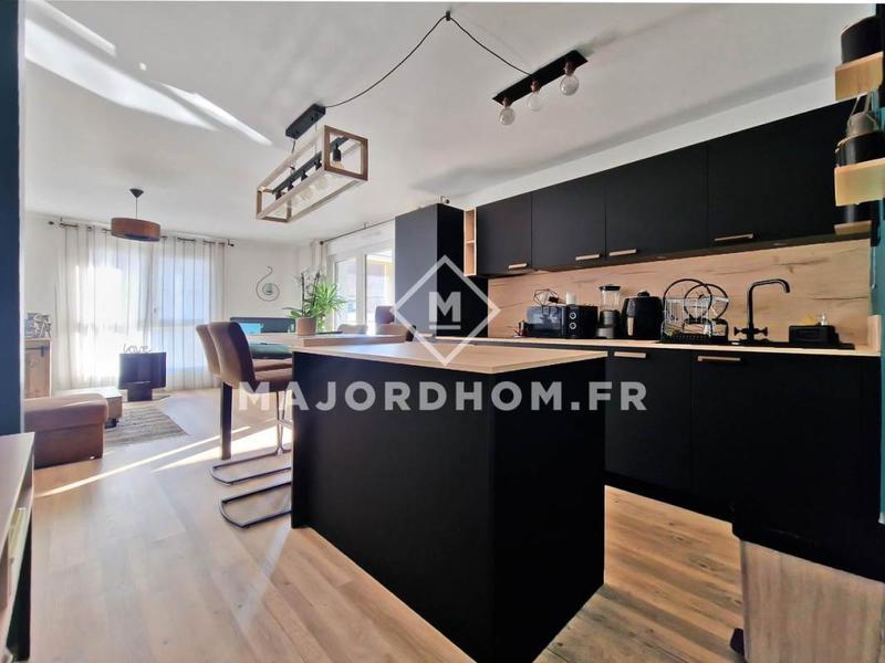 Appartement - 85 m² - 4 pièces