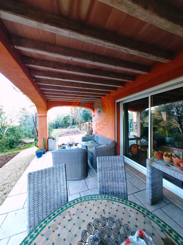 Maison - 280 m² - 7 pièces