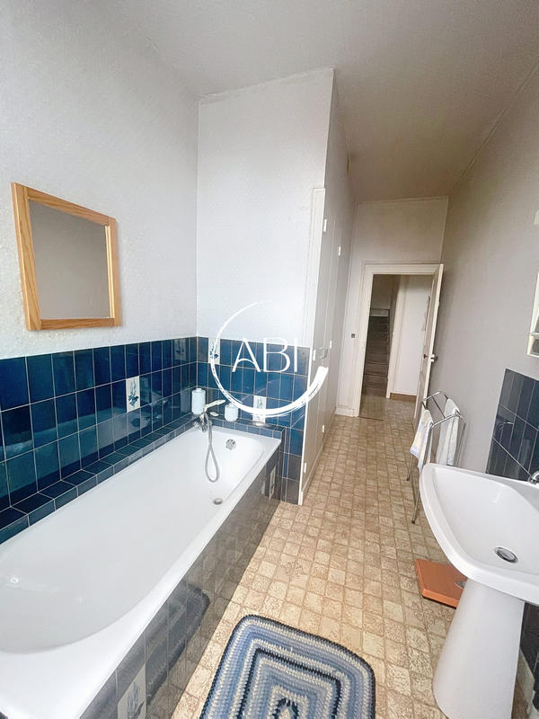 Maison - 105 m² - 5 pièces