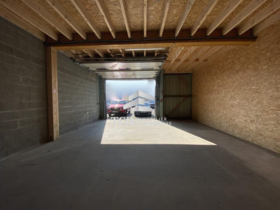 Local d'activités - 200 m²