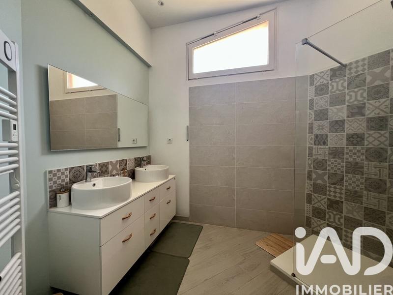 Maison - 162 m² - 9 pièces