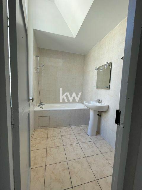 Appartement - 179 m² - 6 pièces