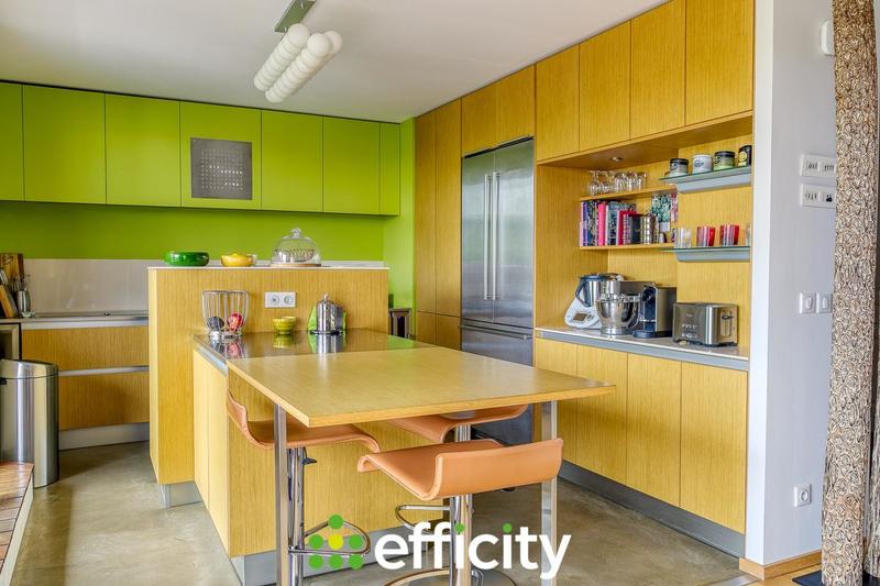 Appartement - 111 m² - 4 pièces