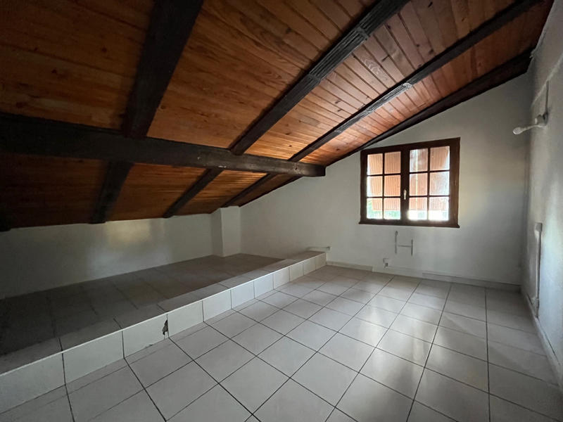 Maison - 93 m² - 4 pièces