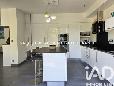 Maison - 162 m² - 5 pièces