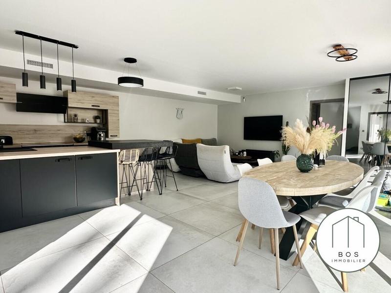 Villa - 141 m² - 6 pièces