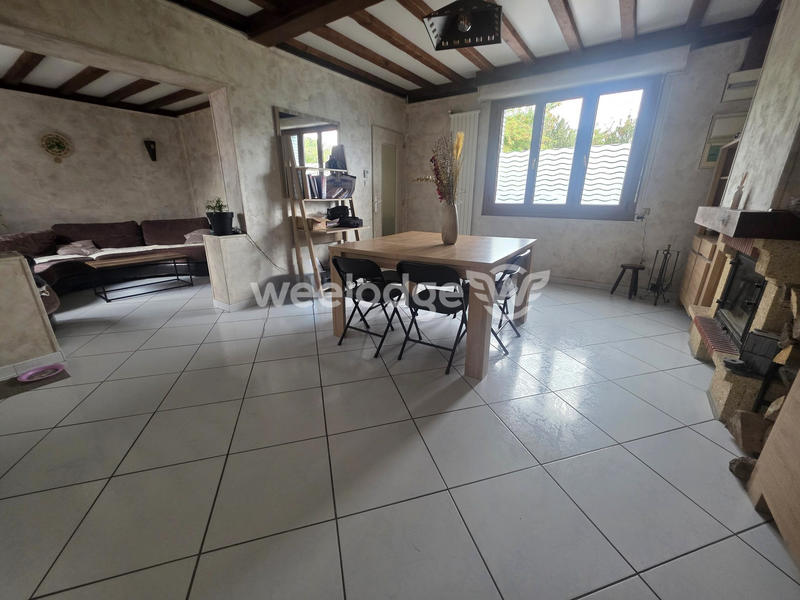 Maison - 94 m² - 5 pièces