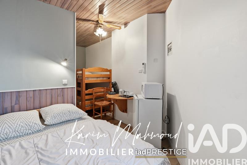 Maison - 260 m² - 7 pièces