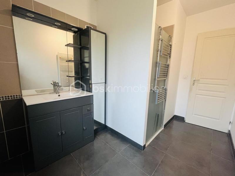 Maison - 180 m² - 7 pièces