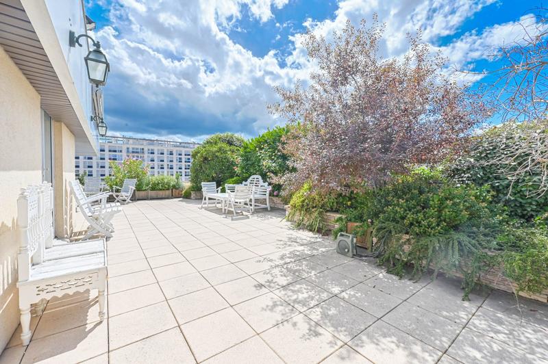 Appartement - 134 m² - 5 pièces